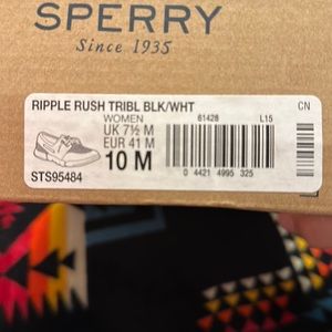 Sperry Ripple Rush Tribal Black and White Size 10